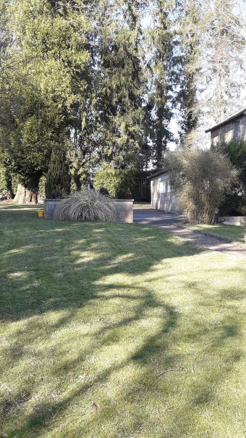 דירות Rimogne Bonnefontaine, Meubles De Tourisme מראה חיצוני תמונה